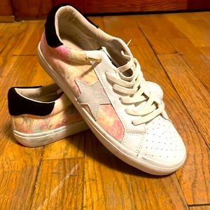 Vintage casual shoes size 7